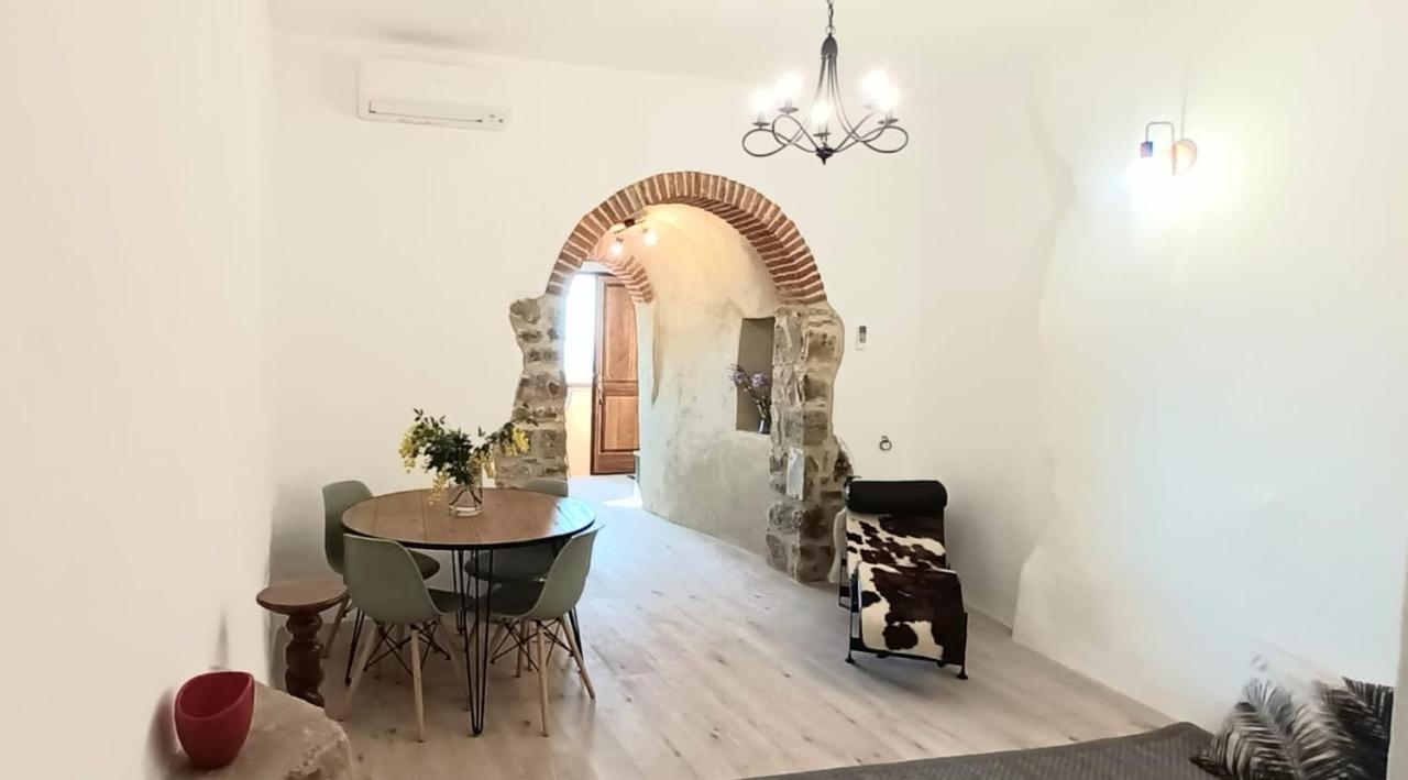 Casa Angolo Cantina Nel Castello Montegiovi Kültér fotó